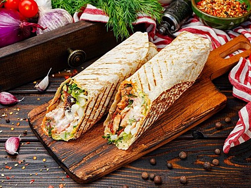 Шаурма на углях куриная